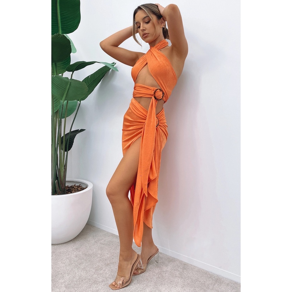 White Fox Boutique Chasing The Sun Skirt and Summer Haze Crop SET